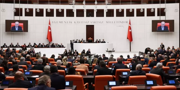 Emekli ikramiyesinde artış, gençlere iş desteği! Yeni torba yasa müjdelerle geliyor