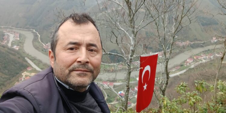 Kuzgun Kayası’nda Gurur Tablosu: Ketençukur’da Ay Yıldız Dalgalanıyor