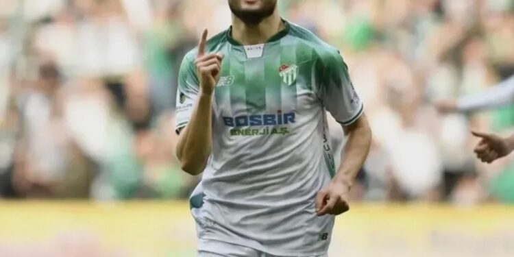 Giresunlu Genç Yetenek Bursa’yı Salladı: Salih Kavrazlı Hat-Trick Yaptı!