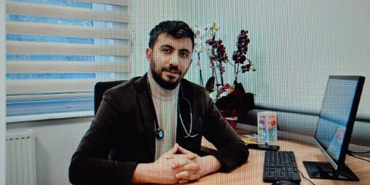 DOĞANKENT İLÇE DEVLET  HASTANEMİZDE DAHİLİYE DOKTORU PAZARTESİ GÜNÜ GÖREVE BAŞLAYACAK.