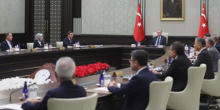 KABİNEDE NÖBET DEĞİŞİMİ