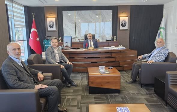 KAVRAZ VADİSİ YAYLA YOLUNDA ASFALTLAMA ÇALIŞMALARI HIZLA SÜRÜYOR