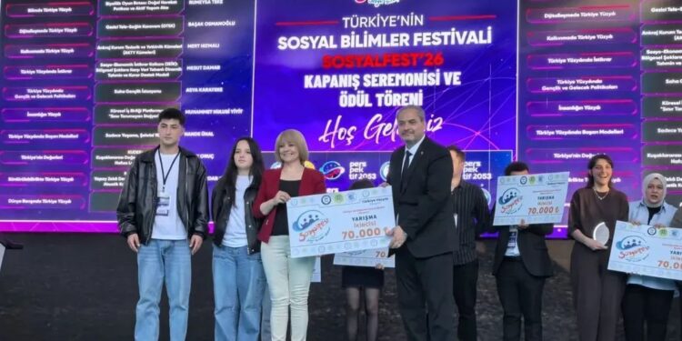 DOĞANKENT HABER- CANSU VARLI TÜRKİYE İKİNCİSİ OLARAK HARŞİT’İN GURURU OLDU