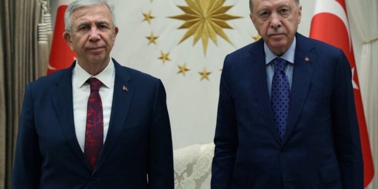 Genel Haberler-MANSUR YAVAŞ’TAN ERDOĞAN GÖRÜŞMESİ SONRASI AÇIKLAMA: GÜNDEMDE METRO VE ANKARA PROJELERİ VARDI